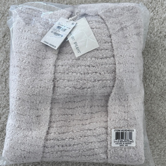 Barefoot Dreams Women CozyChic Boucle Welt Pocket Cardigan, Almond